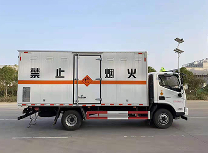 彭山爆破器材运输车